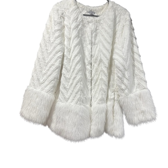 Nina Leonard plus size chevron faux fur bolero - Picture 1 of 5